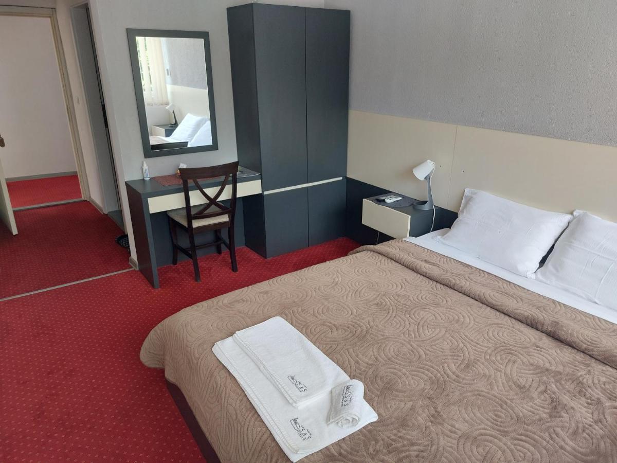 Rooms S&S Milicevic u strogom centru Aleksandrovca Aleksandrovac Exterior foto